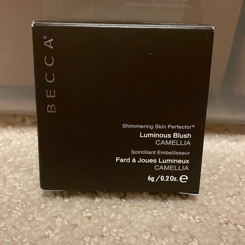 Becca Luminous Blush in Camellia